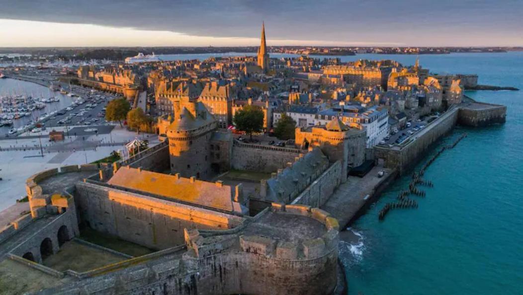 Apartmán L'Horloge Dinan Exteriér fotografie